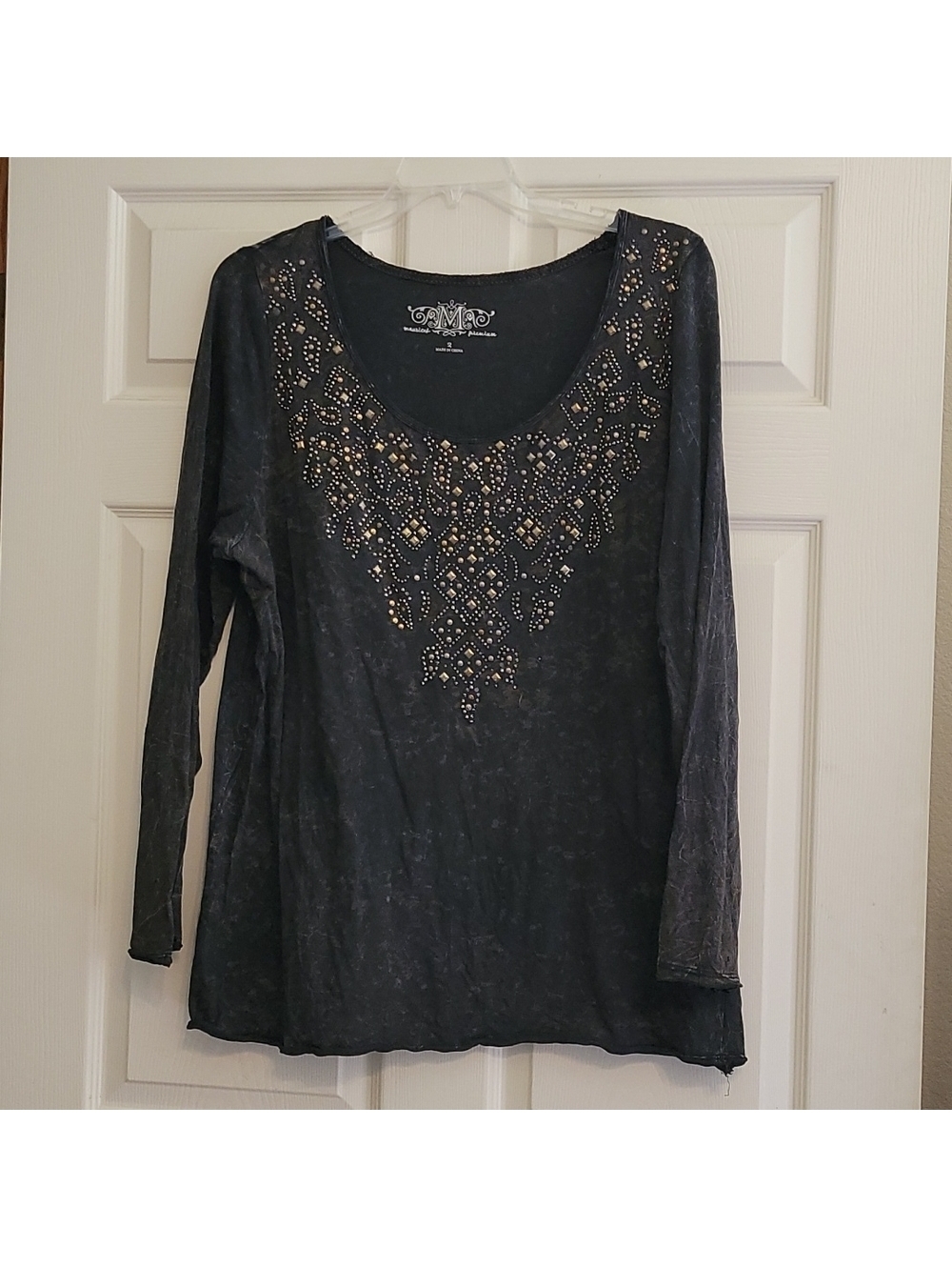 Maurices Women's Plus Size 2 (22/24) Black and Brown Long Sleeve Embellished Blk